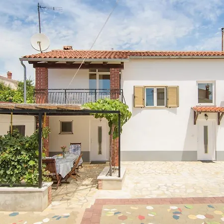 Giovanni Vabriga With Private Jacuzzi Ferienhaus