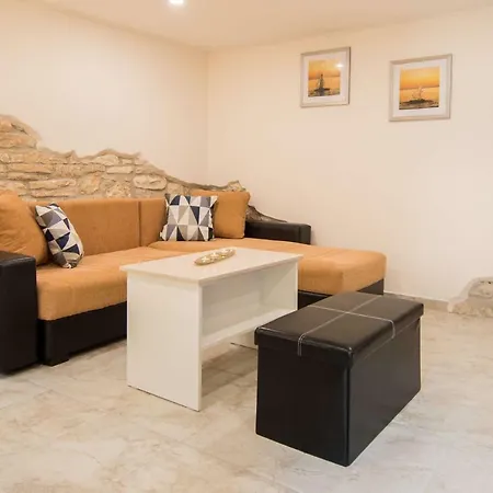 Nyaraló Giovanni Vabriga With Private Jacuzzi Tar-Vabriga