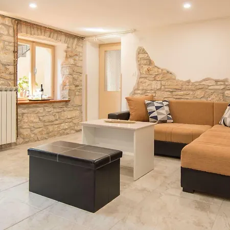 Giovanni Vabriga With Private Jacuzzi *