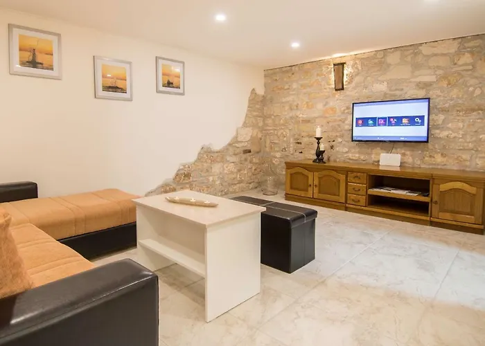 Giovanni Vabriga With Private Jacuzzi Tar-Vabriga