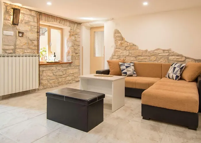 Giovanni Vabriga With Private Jacuzzi *