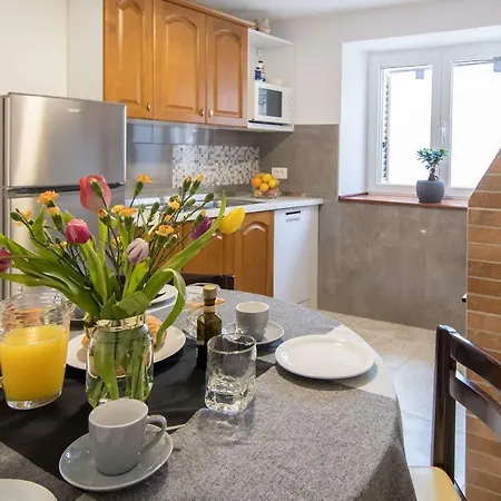 Giovanni Vabriga With Private Jacuzzi Semesterbostad *