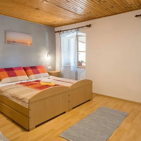 Giovanni Vabriga With Private Jacuzzi Tar-Vabriga