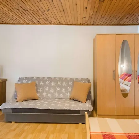 Giovanni Vabriga With Private Jacuzzi Tar-Vabriga