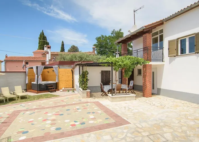 Feriehus Giovanni Vabriga With Private Jacuzzi Tar-Vabriga