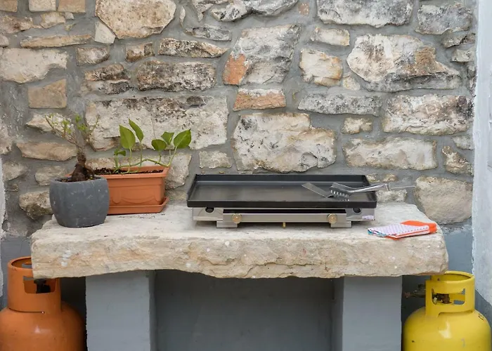 펜션 Giovanni Vabriga With Private Jacuzzi